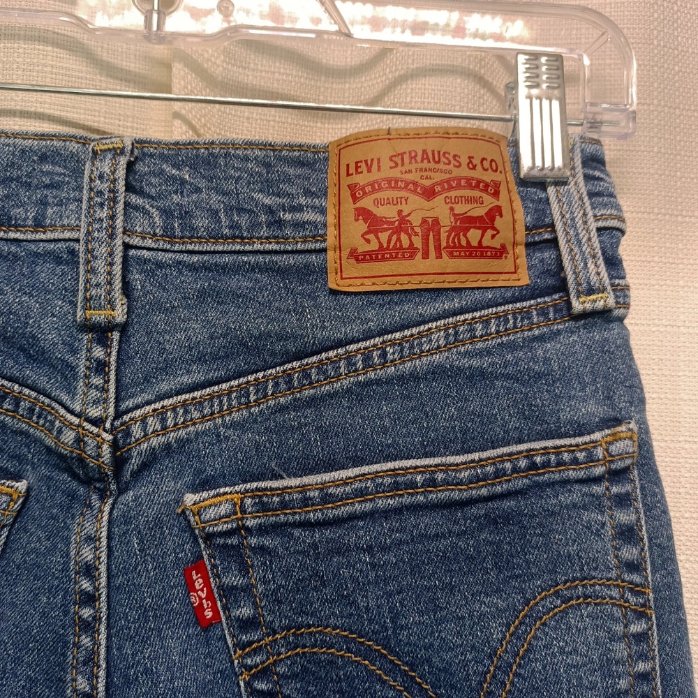 Levis Ribcage Bootcut Jeans Womens 29 High Rise Button Fly Blue‎ Denim (26x31.5) - Picture 7 of 7